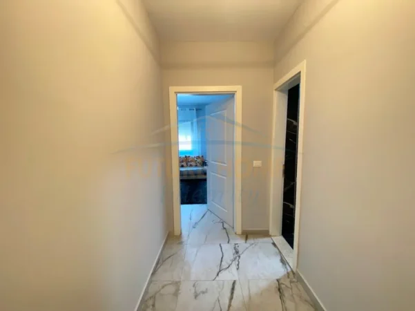 Tirane, jepet me qera apartament 1+1+Parkim Kati 4, 74 m² (Shkolla e Baletit) 70.000Leke