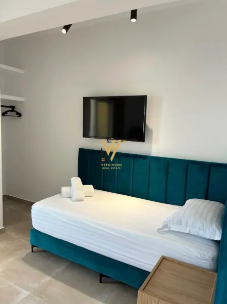 Vlore, jepet me qera 2 garsoniere + 2 dhoma ne plazh Kati 1, 150 m² 10.000 €  VITI(ORIKUM)