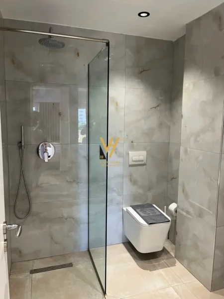 Vlore, jepet me qera 2 garsoniere + 2 dhoma ne plazh Kati 1, 150 m² 10.000 €  VITI(ORIKUM)