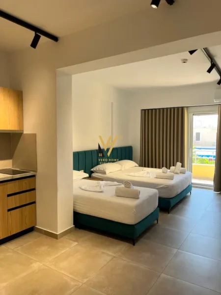 Vlore, jepet me qera 2 garsoniere + 2 dhoma ne plazh Kati 1, 150 m² 10.000 €  VITI(ORIKUM)