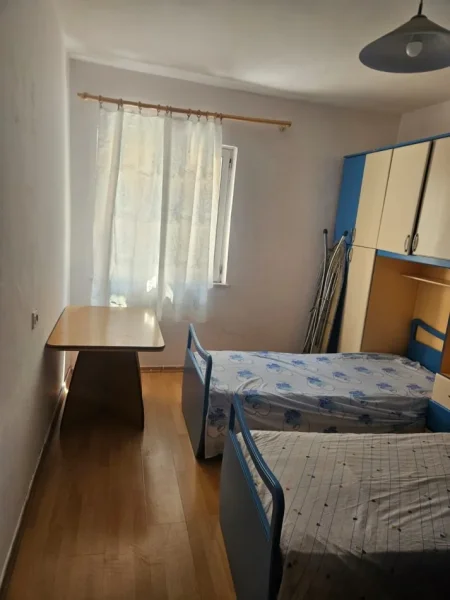 Tirane, jepet me qera apartament 1+1 Kati 2, 62 m² 500 € (Shkolla E Baletit)