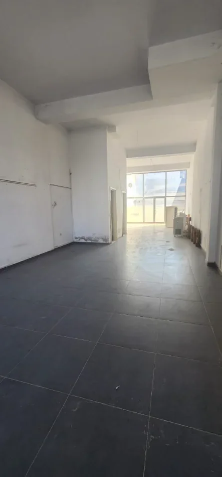 Tirane, shitet ambjent biznesi Kati 0, 150 m² 270.000 € (Astir)