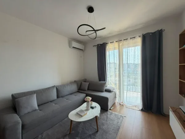 Tirane, shes apartament 1+1+Aneks+Ballkon Kati 3, 72 m² (Yzberisht)
