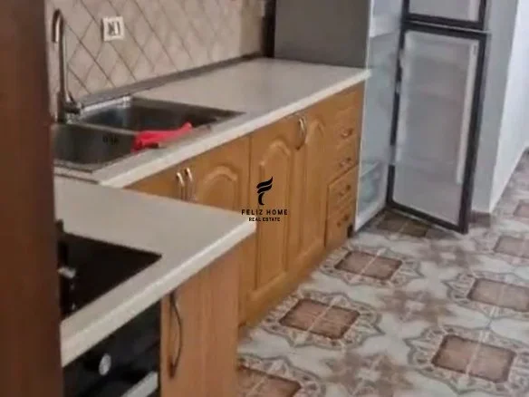 Tirane, jepet me qera apartament 1+1 Kati 4, 60 m² 550 € (RRUGA E DIBRES)