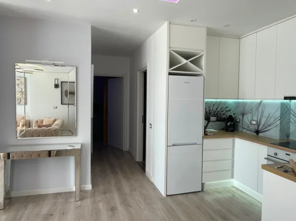 Tirane, jepet me qera apartament 2+1+Aneks Kati 4, 1.200 € ("Rruga e Barrikadave)