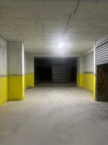Durres, shitet garazh | post parkimi Kati -1, 15 m² 