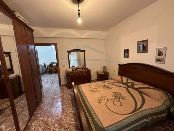 Tirane, shitet apartament 2+1 Kati 7, 100 m² 110.000 Euro (LAPRAKE)
