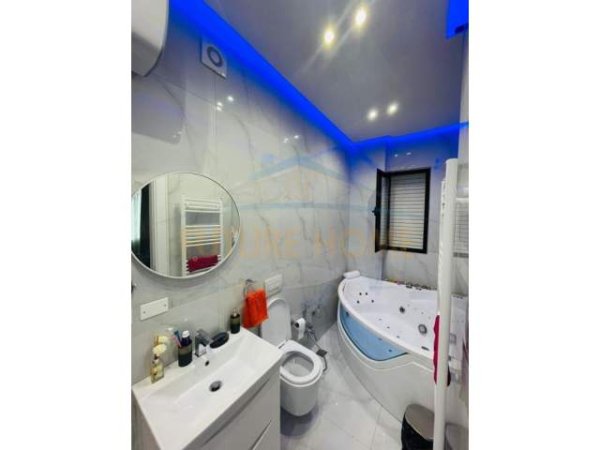 Tirane, shitet apartament 2+1 Kati 3, 123 m² 230.000 Euro (21 Dhjetori)