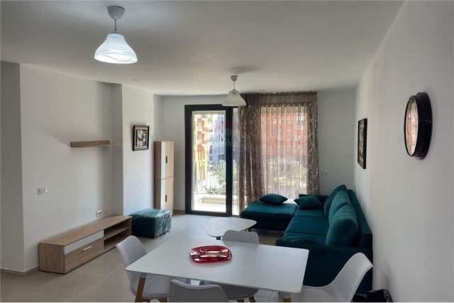 Tirane, jepet me qera apartament 2+1+A+BLK Kati 4, 110 m² 550 Euro