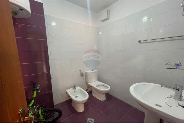 Tirane, jepet me qera apartament 2+1+A+BLK Kati 2, 112 m² 600 Euro (21 dhjetori)
