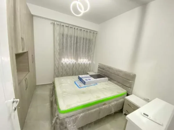 Tirane, jepet me qera 2+1+BLK Kati 8, 75 m² 600 Euro (Astir, Tiranë)