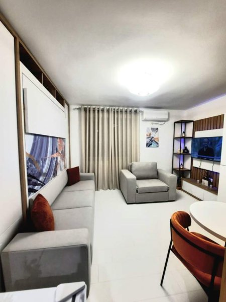 Tirane, jepet me qera garsonier Kati 1, 40 m² 420 Euro (Ali demi)