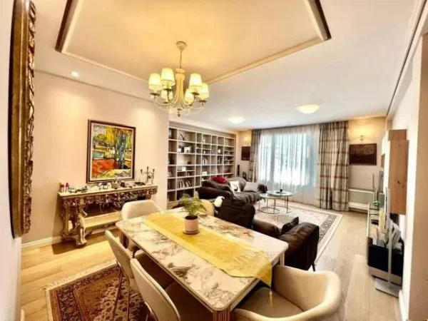 Tirane, shes apartament 3+1 155 m² Euro (Stadiumi Air Albania)