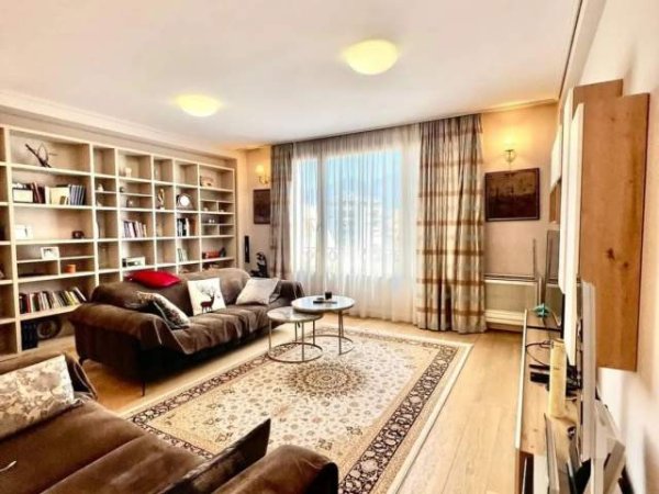 Tirane, shes apartament 3+1 155 m² Euro (Stadiumi Air Albania)