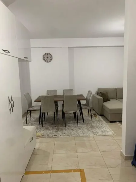 Tirane, jepet me qera apartament 88 m² 45.000 Leke, Astir