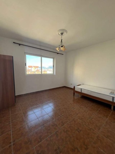 Tirane, jepet me qera apartament 3+1+BLK Kati 7, 100 m² 40.000 Leke (vexhi buharaja)