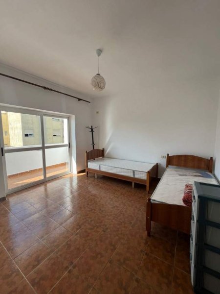 Tirane, jepet me qera apartament 3+1+BLK Kati 7, 100 m² 40.000 Leke (vexhi buharaja)