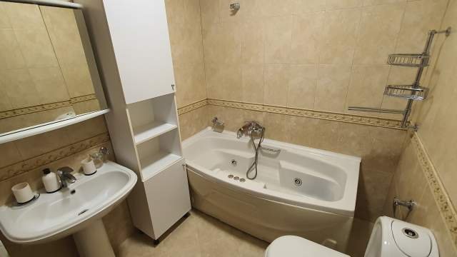 Tirane, jepet me qera 3+1+A+BLK Kati 11, 146 m² 800 Euro (Bulevardi Gjergj Fishta)