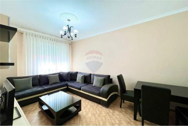 Tirane, jepet me qera apartament 2+1 Kati 2, 90 m² 430 Euro (Rruga Muhamed Deliu)