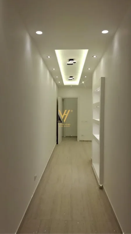 Tirane, jepet me qera zyre Kati 2, 100 m² 1.600 € (RRUGA E KOSOVAREVE)