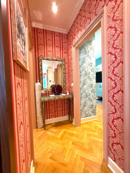 Tirane, jepet me qira , 116 m²