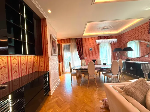 Tirane, jepet me qira , 116 m²