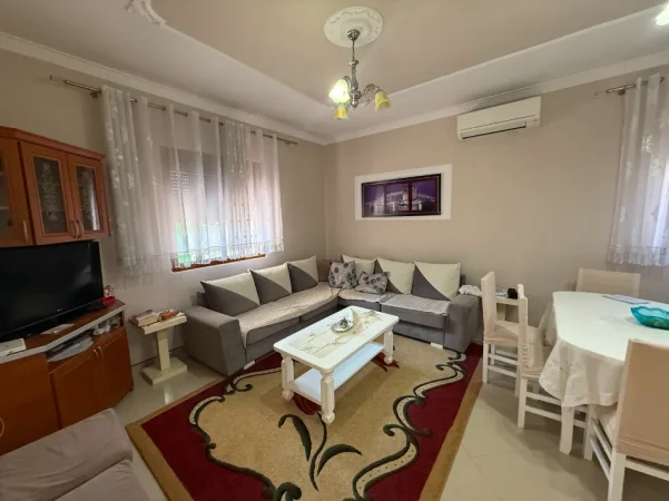 Tirane, shitet Vile Vile 2 Katshe Kati 2, 114 m² 290.000 € (te Treshi, Rruga Kastrioteve)