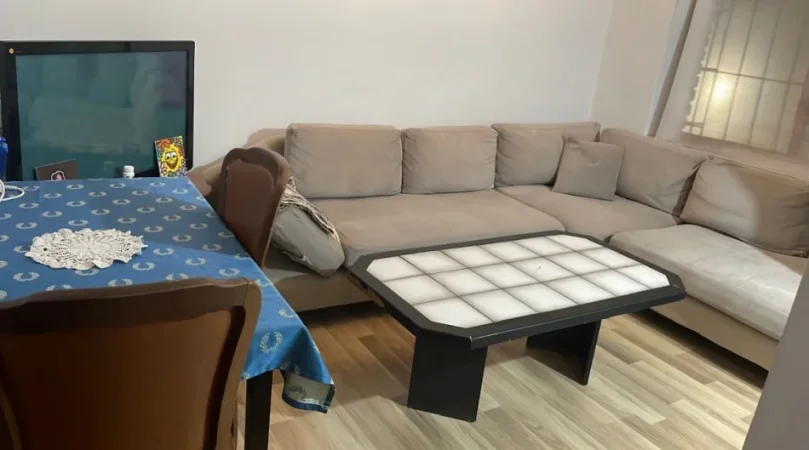 Tirane, jepet me qera apartament 1+1 Kati 2, 65 m² 550 € (Stacioni i Trenit)