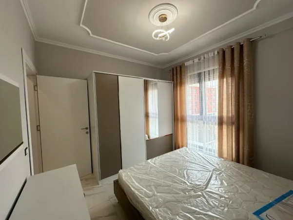 Tirane, jepet me qera apartament 1+1 Kati 7, 68 m² 600 € (Rruga Jordan Misja)
