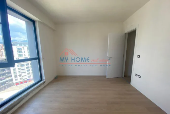 Tirane, shitet apartament 2+1+Ballkon Kati 9, 92 m² 155.700 € (Fusha e Aviacionit)