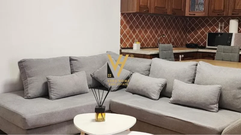 Tirane, jepet me qera apartament 2+1+Ballkon Kati 2, 80 m² 770 € (RRUGA E KAVAJES)