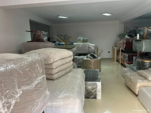 Tirane, jepet me qera magazine Kati 0, 100 m² 400 € (AUTOSTRADA TIRANE-DURRES)