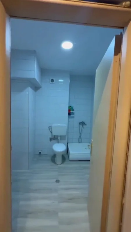 Durres, shitet apartament 1+1+Ballkon Kati 4, 54 m² 74.000 € 