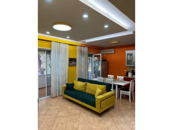 Durres, shitet apartament 2+1 Kati 3, 98 m² 147.000 € 