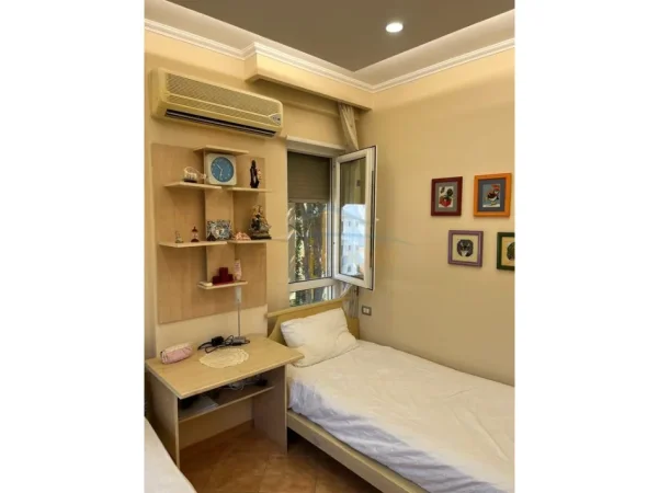 Durres, shitet apartament 2+1 Kati 3, 98 m² 147.000 € 