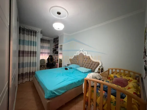Durres, shitet apartament 2+1 Kati 2, 126 m² 150.000 € (0696044423 Prane Shkolles "Eftali Koci", Durres)