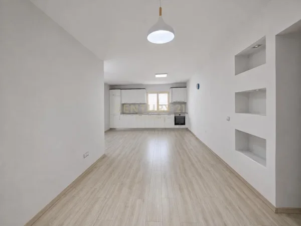 Tirane, shitet apartament 2+1 Kati 6, 132 m² 330.000 € (Myslym Shyri partners147129)