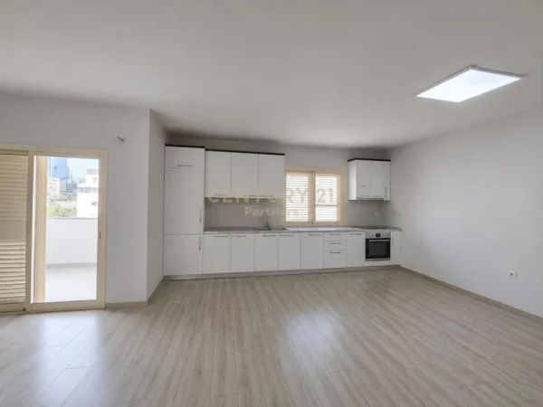 Tirane, shitet apartament 2+1 Kati 6, 132 m² 330.000 € (Myslym Shyri partners147129)