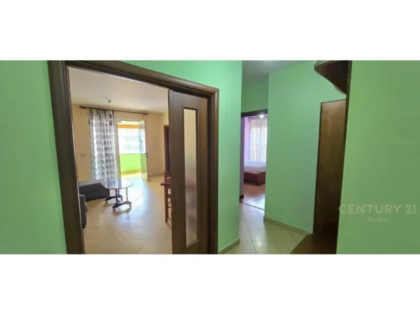 Tirane, jepet me qera apartament 1+1 Kati 7, 73 m² 480 € (Zogu i Zi bosko147127)