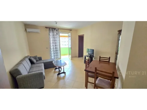 Tirane, jepet me qera apartament 1+1 Kati 7, 73 m² 480 € (Zogu i Zi bosko147127)
