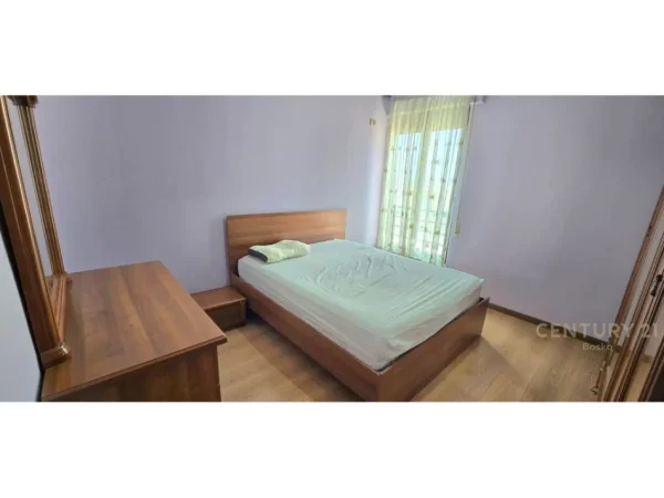 Tirane, jepet me qera apartament 1+1 Kati 7, 73 m² 480 € (Zogu i Zi bosko147127)