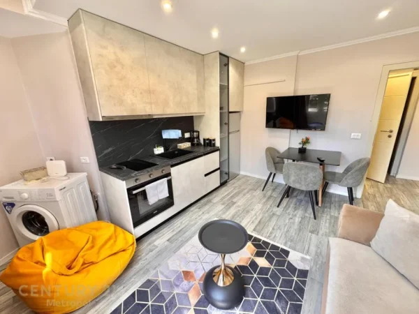 Tirane, jepet me qera apartament 1+1 Kati 3, 65 m² 800 € (9 Katshet Metropol147121)