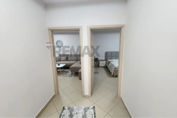 Tirane, jepet me qera apartament 1+1 Kati 4, 53 m² 450 € (Rruga ndre mjeda)