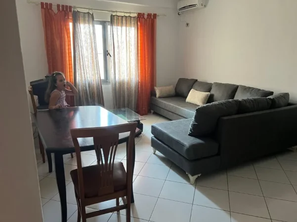 Shqiperi, jepet me qera apartament 2+1+Aneks+Ballkon Kati 7, 3 m² 499 € 