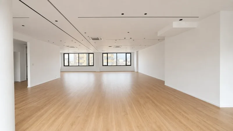 Tirane, jepet me qera zyre Kati 6, 576 m² 9.999 € (Delijorgji)