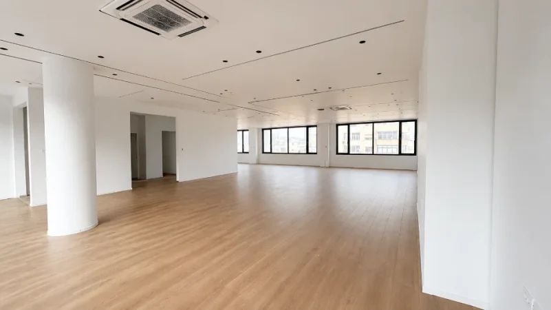 Tirane, jepet me qera zyre Kati 6, 576 m² 9.999 € (Delijorgji)