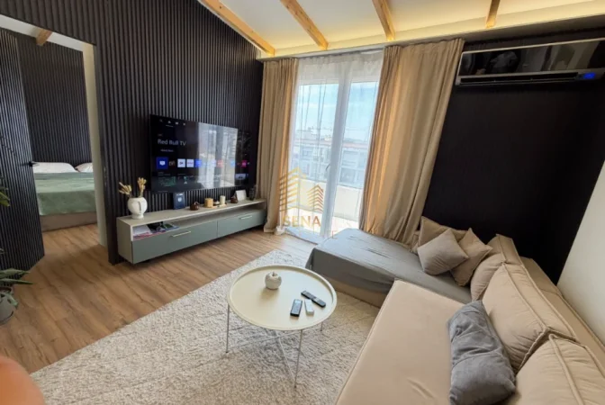 Tirane, jepet me qera apartament 1+1+Ballkon Kati 7, 65 m² 550 € (Astir)