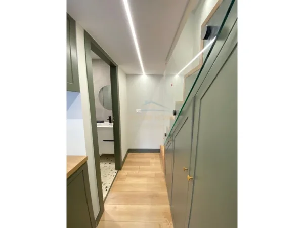 Tirane, shitet garsonier Studio Kati 1, 28 m² 59.000 € (Materniteti I Ri)
