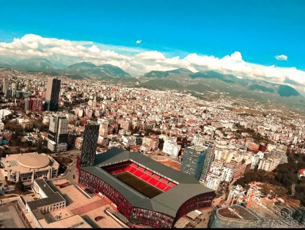 Tirane, shitet ambjent biznesi , 527 m² 