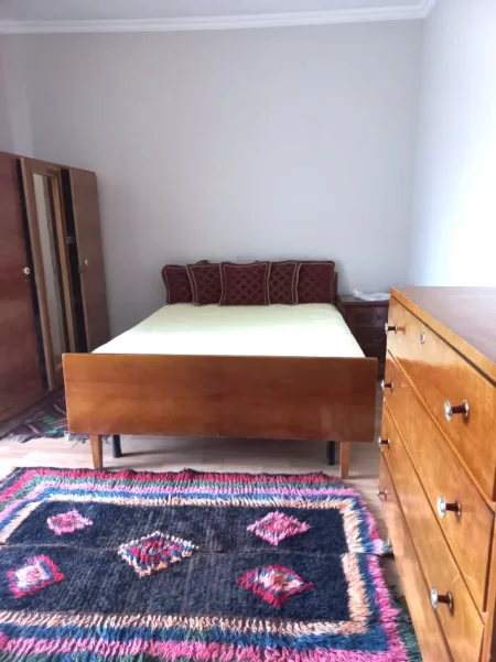 🏡 Jepet me Qira Apartament 2+1 tek  Rruga e Elbasanit prane Mullirit,   600 mije leke